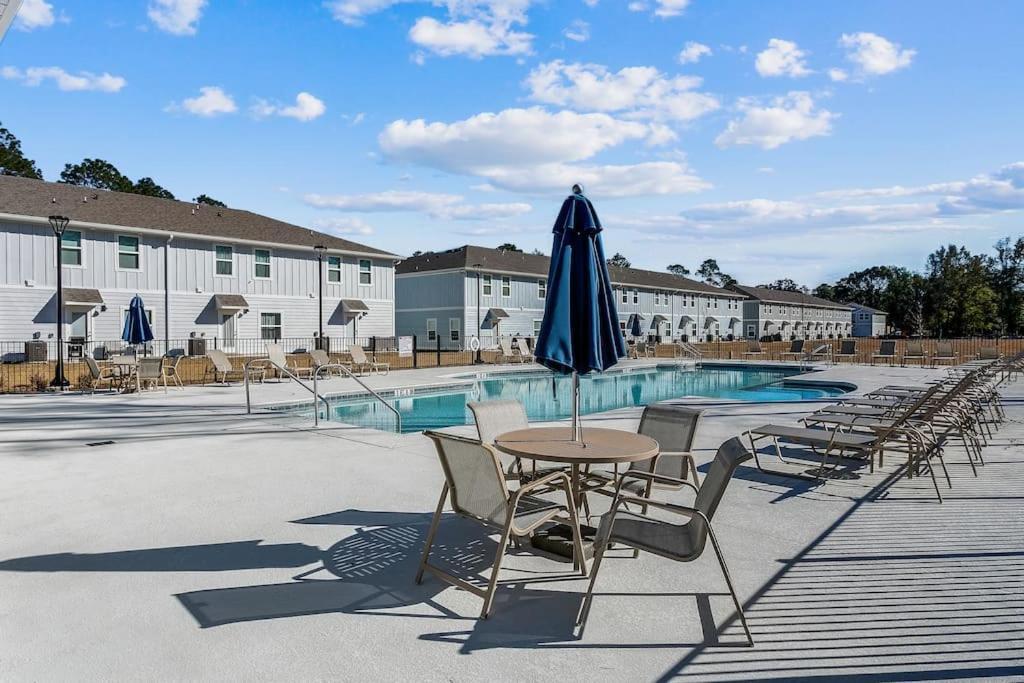 Luxury Townhome Near Downtown And Pensacola Beach ภายนอก รูปภาพ